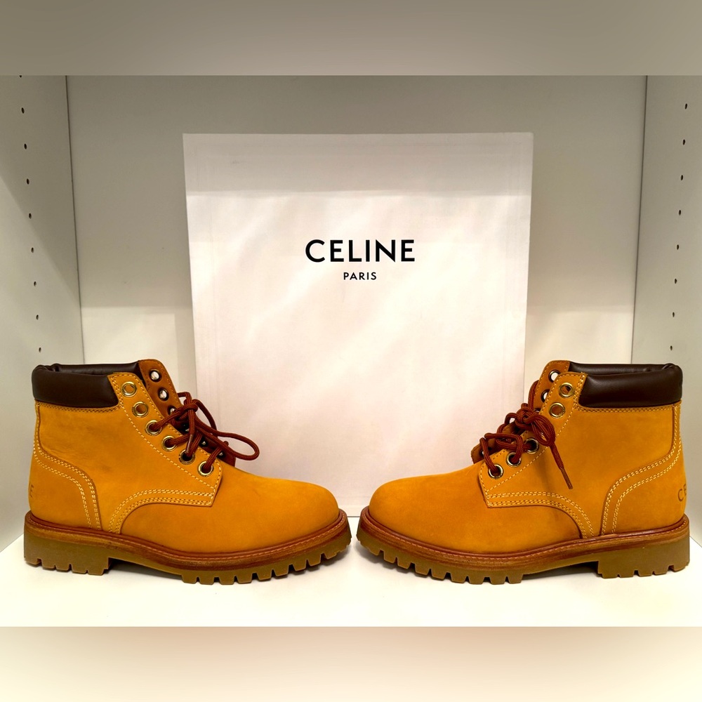 CELINE Kurt Lace-up Nubuck Boots